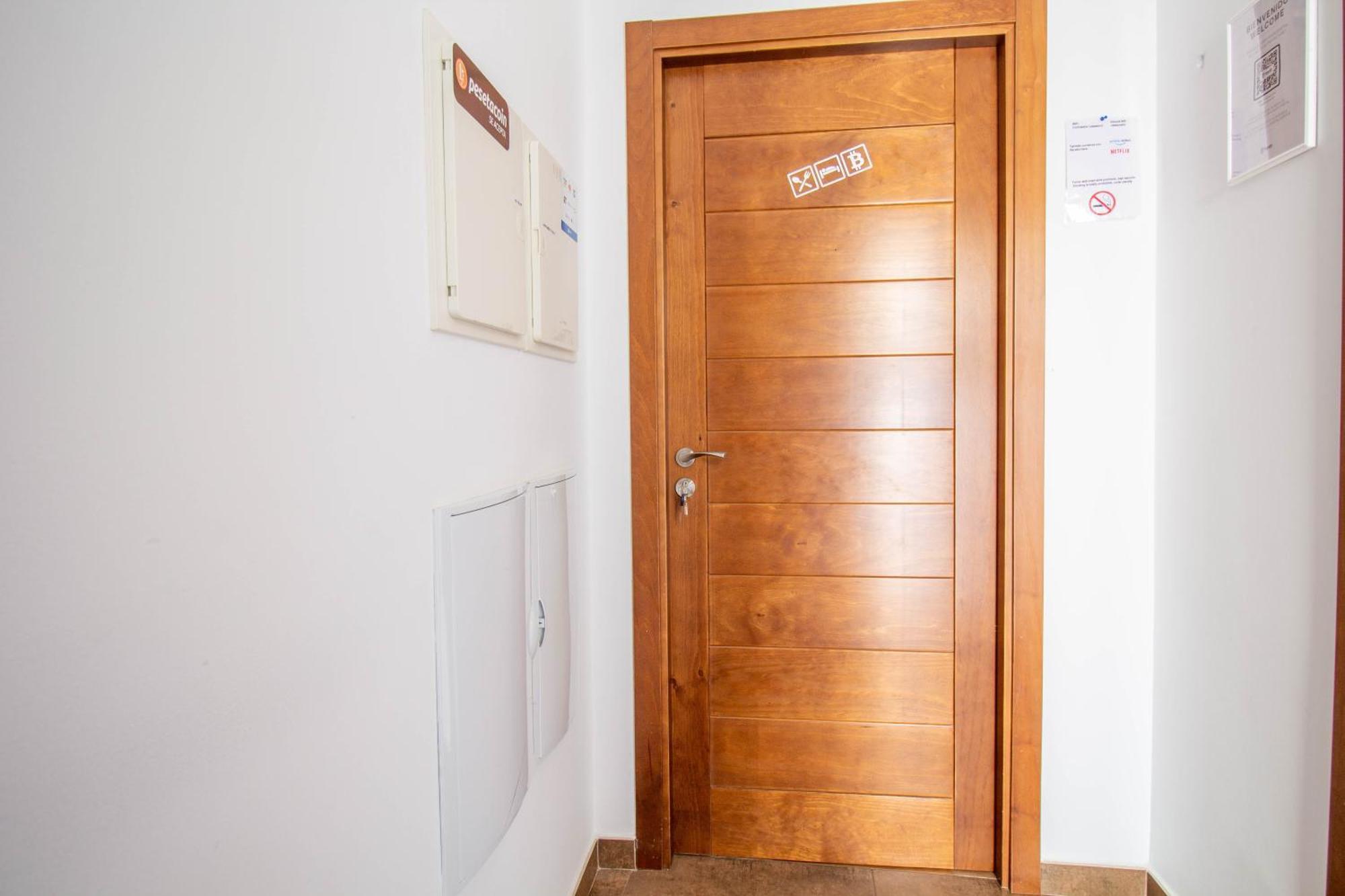 Rentitspain Confortable Apartamento Con Patio En Motril Exterior foto
